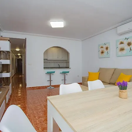 Apartment 139 Lucias Beach Alicante Holiday Torrevieja